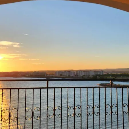 Uchvatny Vyhled Na * Ахелой