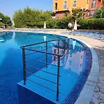 Uchvatny Vyhled Na Apartament Aheloi
