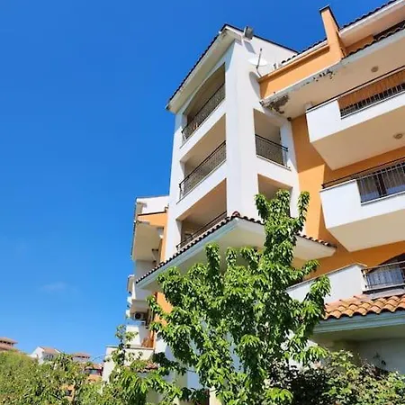 Uchvatny Vyhled Na شقة أهيلوي